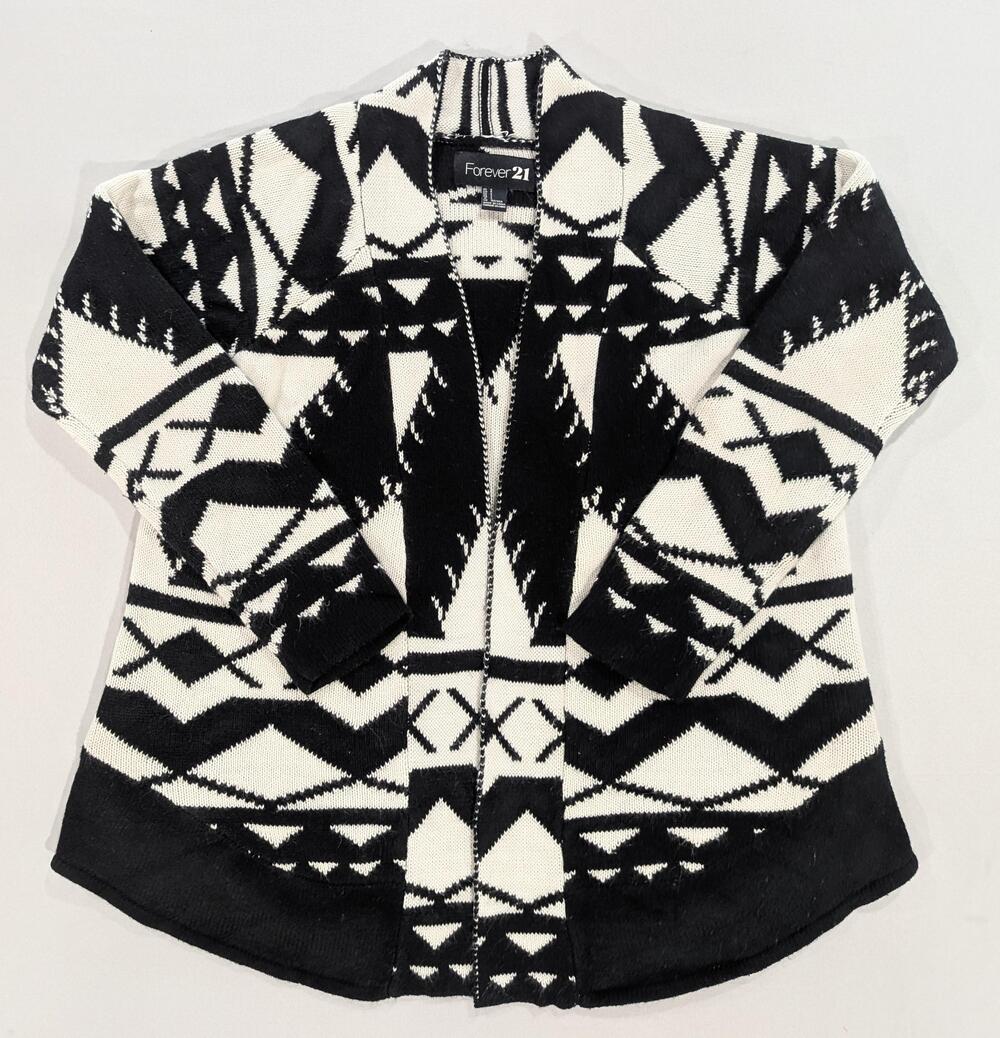 Forever 21 Sweater Womens S Black White Aztec Tribal Open Front Knit Cardigan